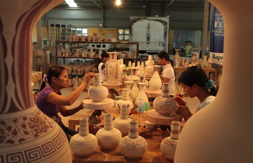 Thanh Ha Pottery & Kim Bong Carpentry Villages Full Day