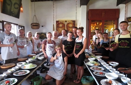 Half Day Cooking Class in Hue (at Y Thao Garden)
