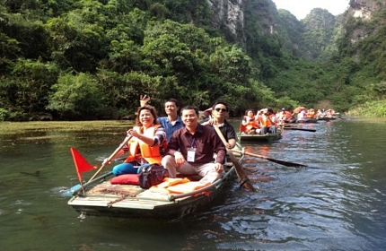 Day Tour to Perfume Pagoda